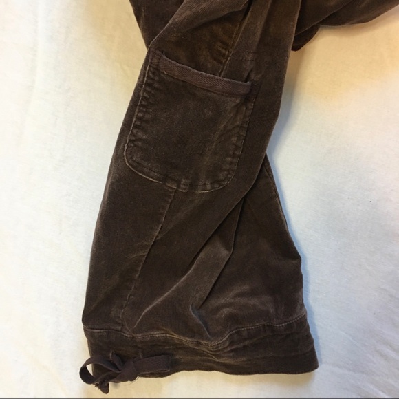 NWT Y2K Jolt Brown Corduroy Cargo Capris, 9 - Picture 4 of 7